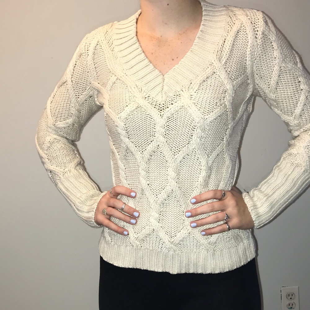 Vineyard Vines V-Neck sweater